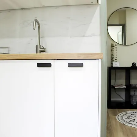 Lovling And Friendly With Terrace Apartman Porto