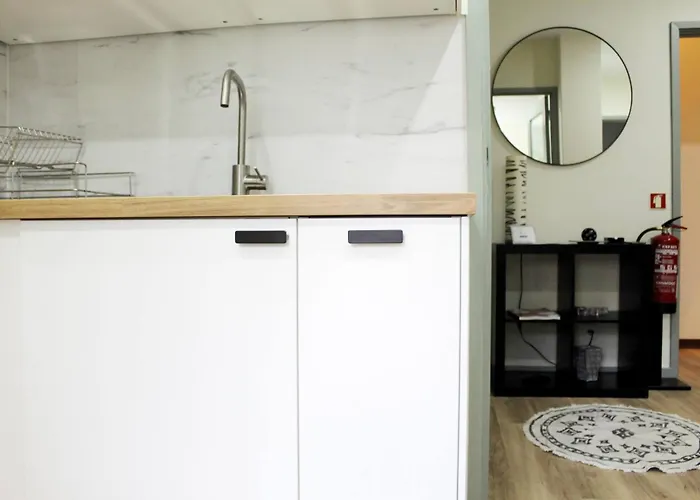 Lovling And Friendly With Terrace Διαμέρισμα Πόρτο