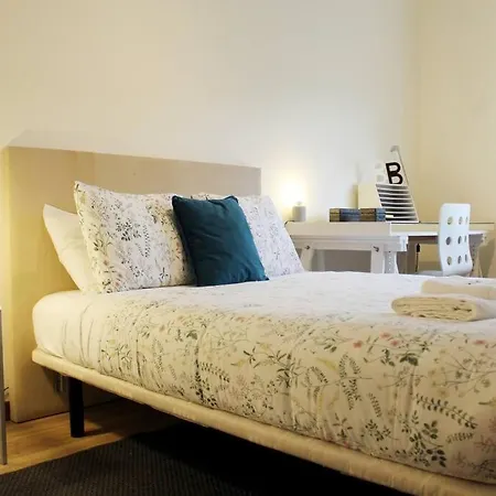 Lovling And Friendly With Terrace *