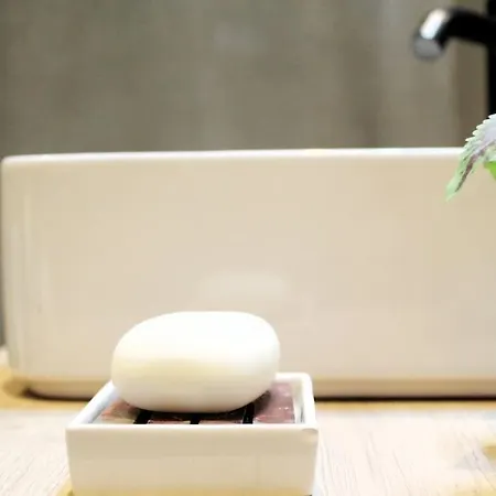 Lovling And Friendly With Terrace Porto