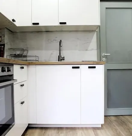 Lovling And Friendly With Terrace Appartement Porto