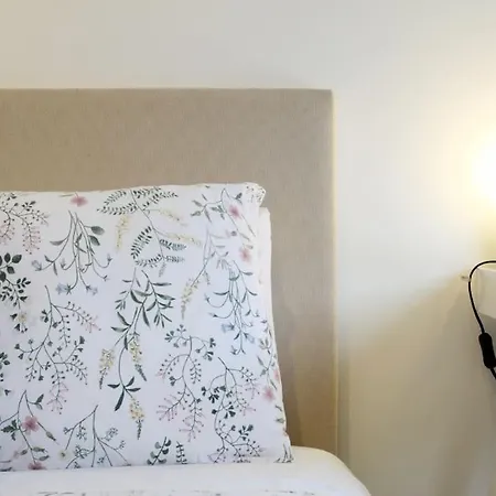 Lovling And Friendly With Terrace Apartamento