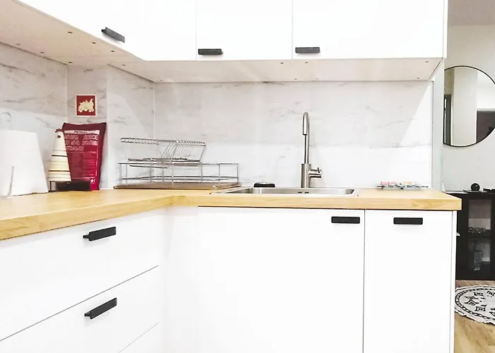 Lovling And Friendly With Terrace Lägenhet *