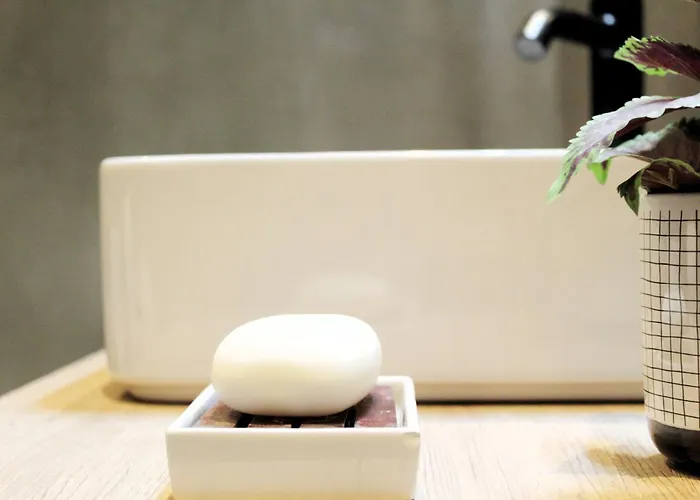 Lovling And Friendly With Terrace Lägenhet Oporto