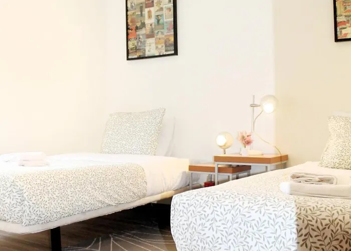 Lovling And Friendly With Terrace *