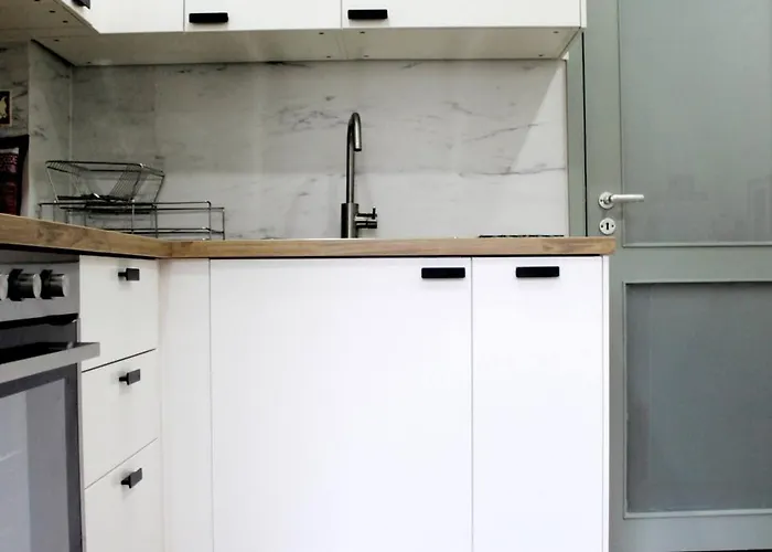 Lovling And Friendly With Terrace Апартаменты