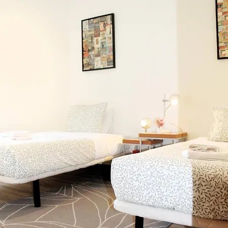 Lovling And Friendly With Terrace *