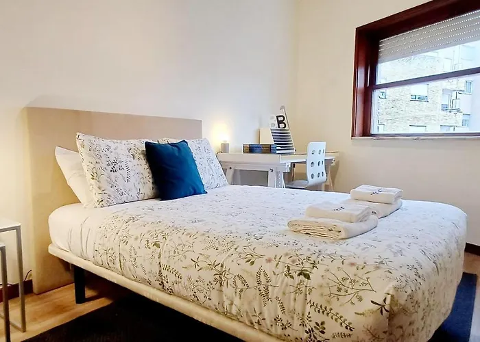 Lovling And Friendly With Terrace Daire